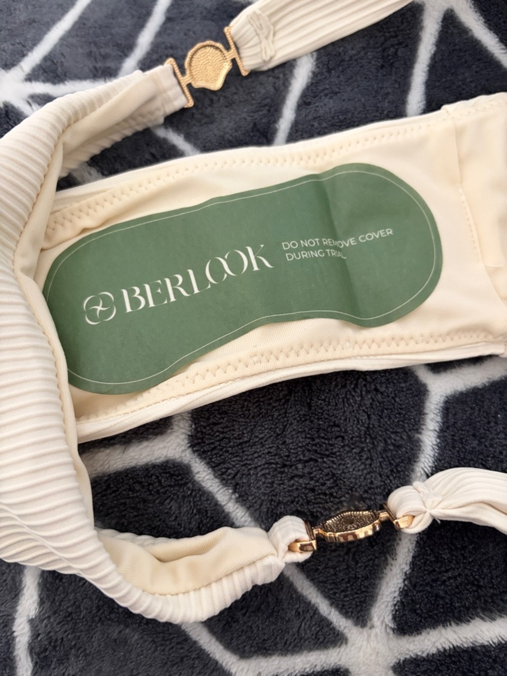 BERLOOK Off White Gold Shell Bikini - Picture 11 of 15